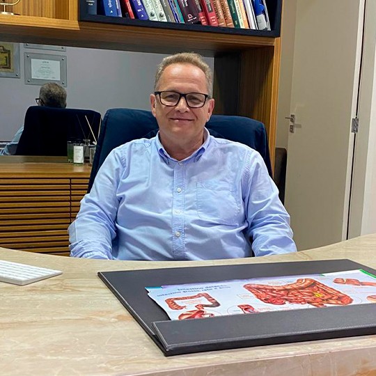  Dr. Eduardo Schulz